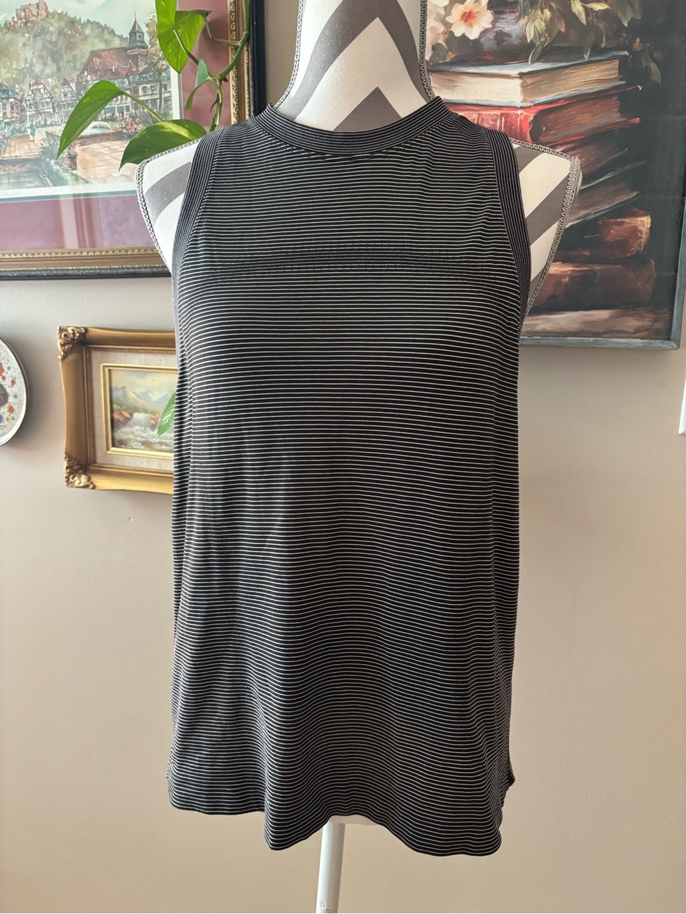 *NWOT* Lulu Lemon Black & White Striped Tank